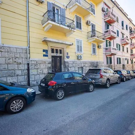 With Wifi - 23440 Σπλιτ